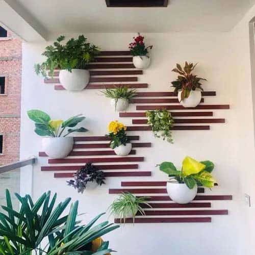 Show Off Your Plants with a Stylish Pot Hanger