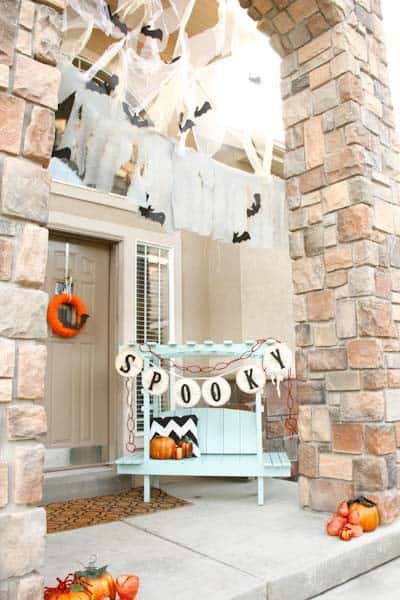 Cute And Crafty Porch Display