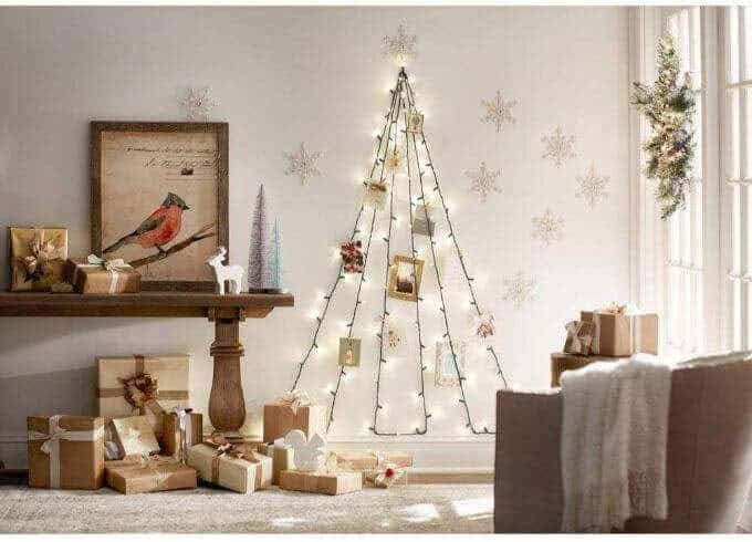 Show Off Your Christmas Cards with a Lighted Wall Tree