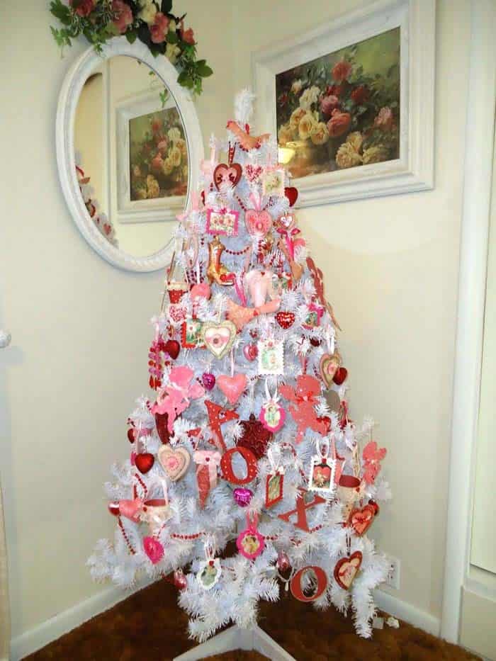 Decorate a White Tree with Gold Boots and Valentines Decor