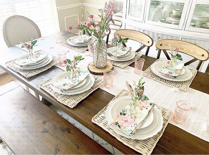 Shabby Chic Summer Table Decor Idea