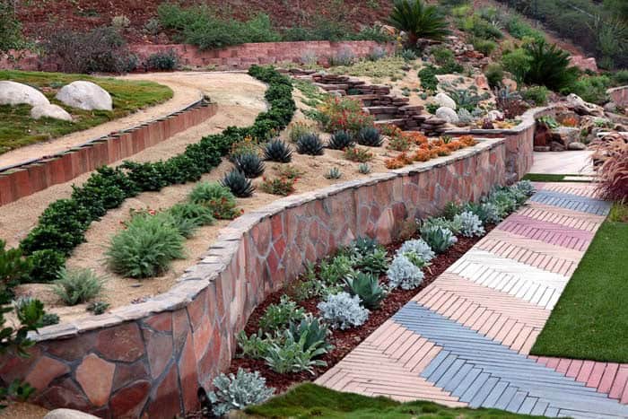 Create Cohesive Retaining Walls with Varied Materials