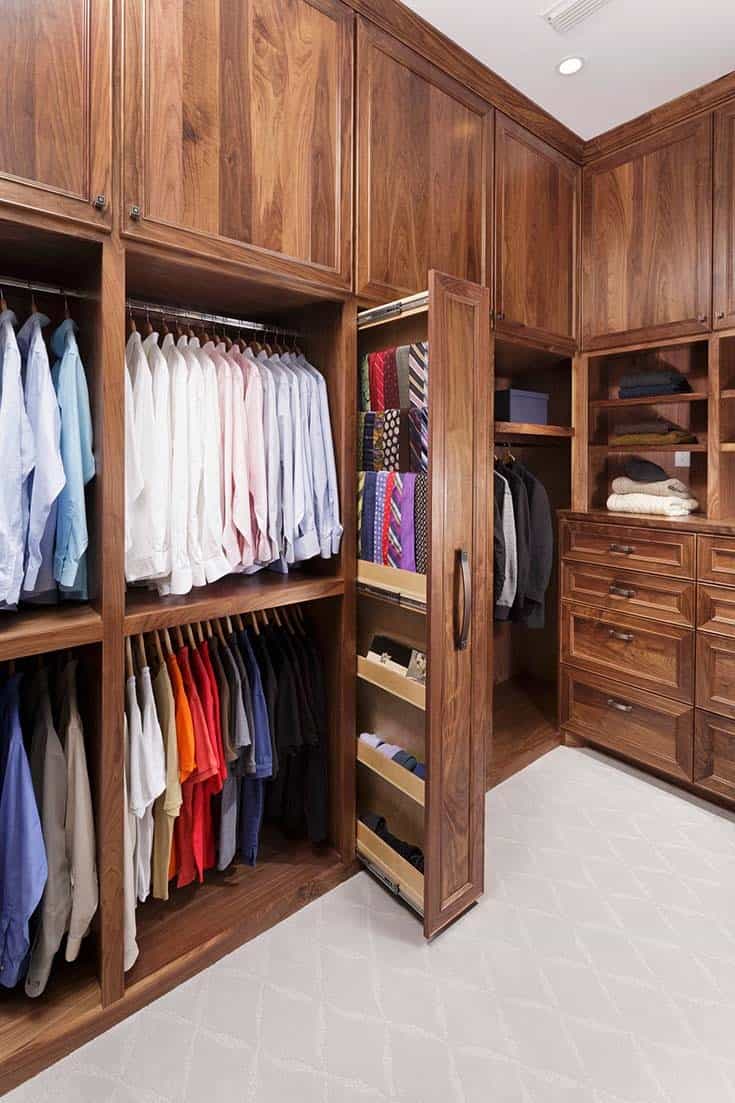 Personalize Your Walk-In Closet with Custom Designs