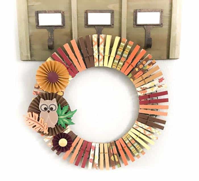 DIY Clothespin Wreath with Adorable Owl Motifs