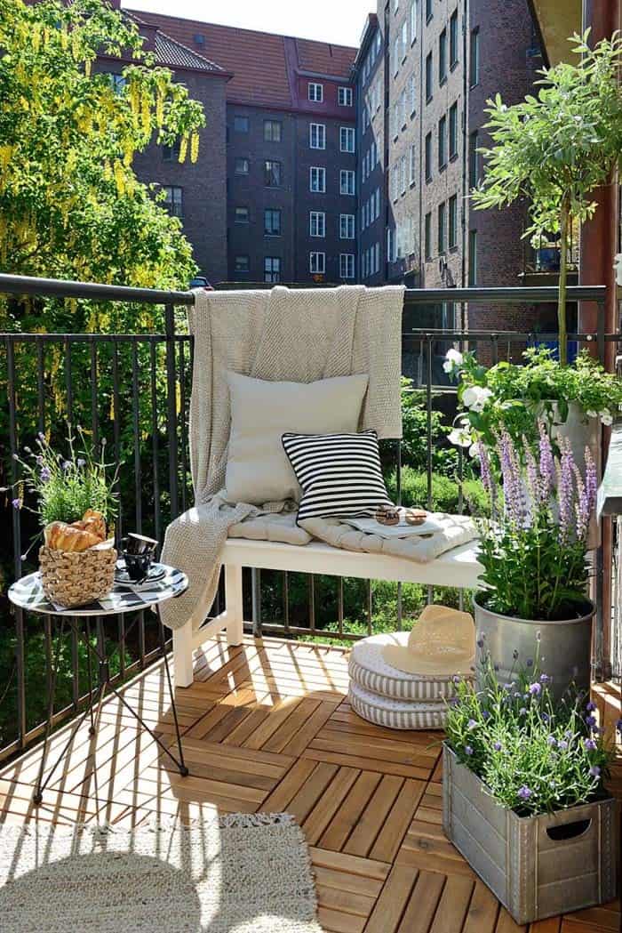 Maximize the Beauty and Comfort of Your Balcony