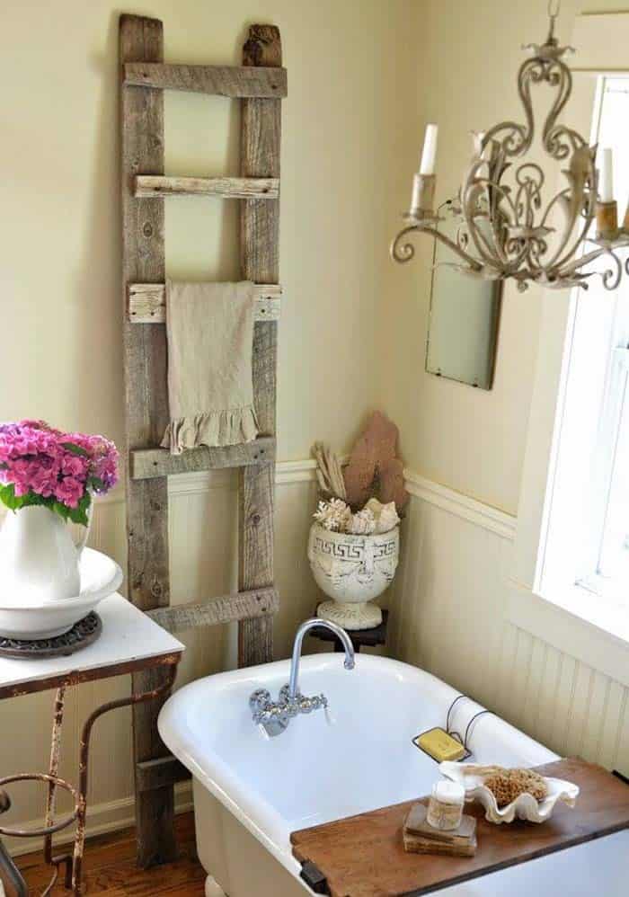 Reclaimed Wood Ladder Offers Vertical Storage