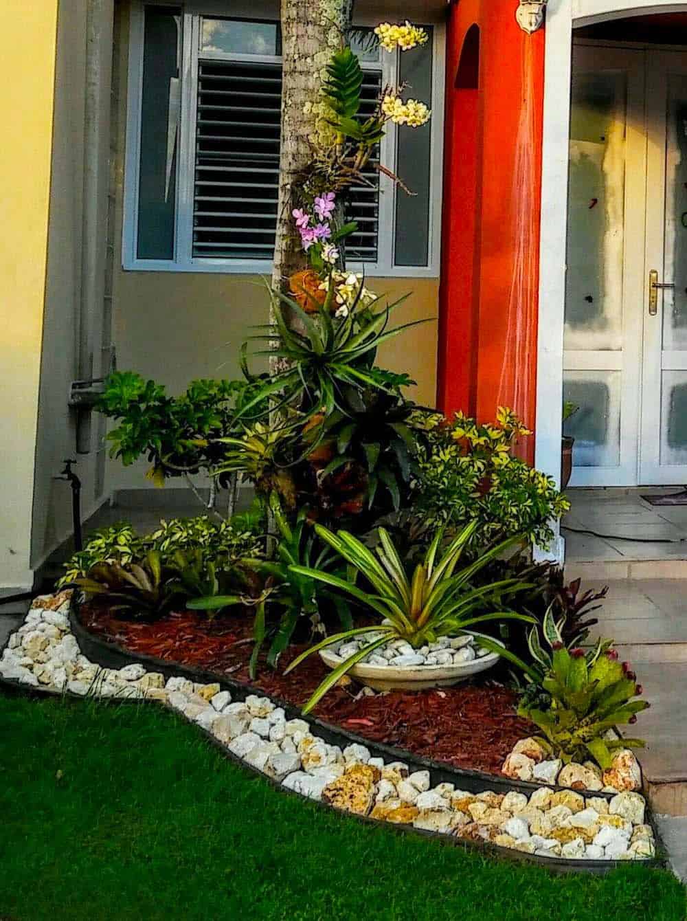 Tropical Entryway Garden