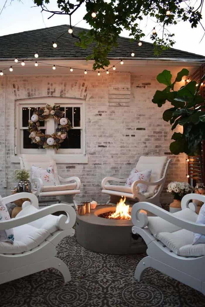 Surround a Fire Pit With Modern Lounge Chairs