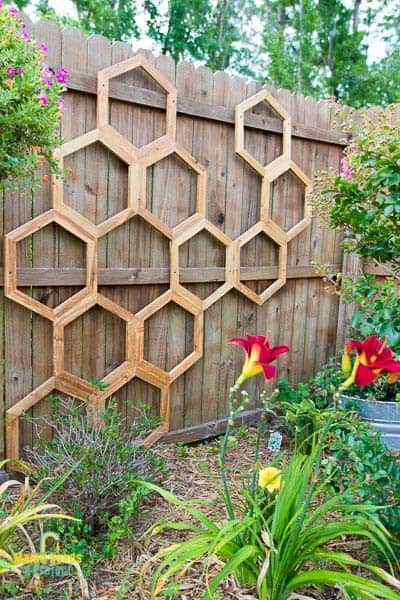 Easy Fence-Mounted Honeycomb