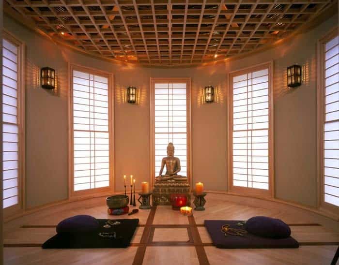 Circular Room With A Buddha Statue