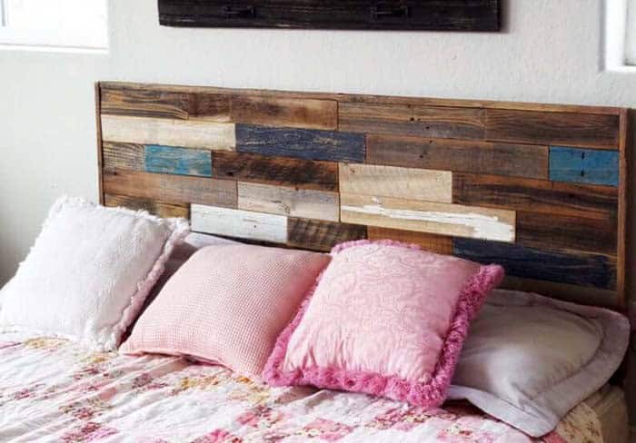 Impressive Headboard Using Framed Reclaimed Wood Planks