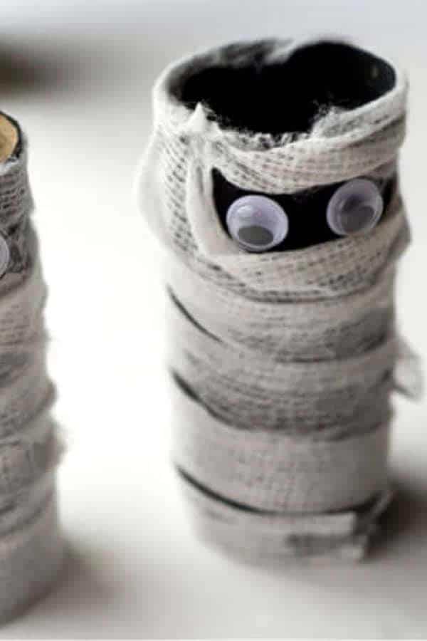 Spooky Mummy Tube Project