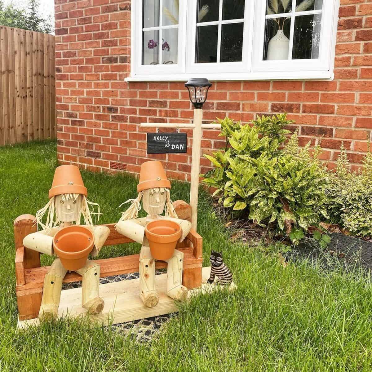 Welcome Guests With Cute Scarecrows