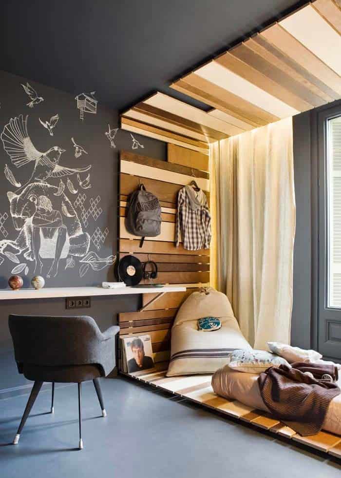 Rustic Teen Boy Room with Creative Wooden Decor Ideas