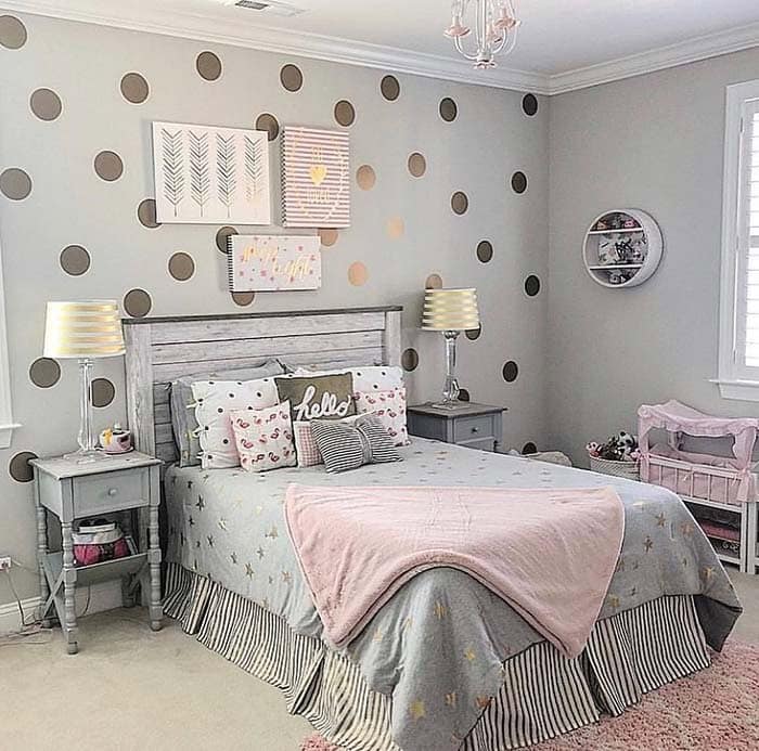 Upgrade Your Teenager’s Room with a Polka Dot Wallpaper