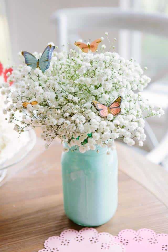 Decorate a Ball Jar with White Baby’s-Breath Flowers