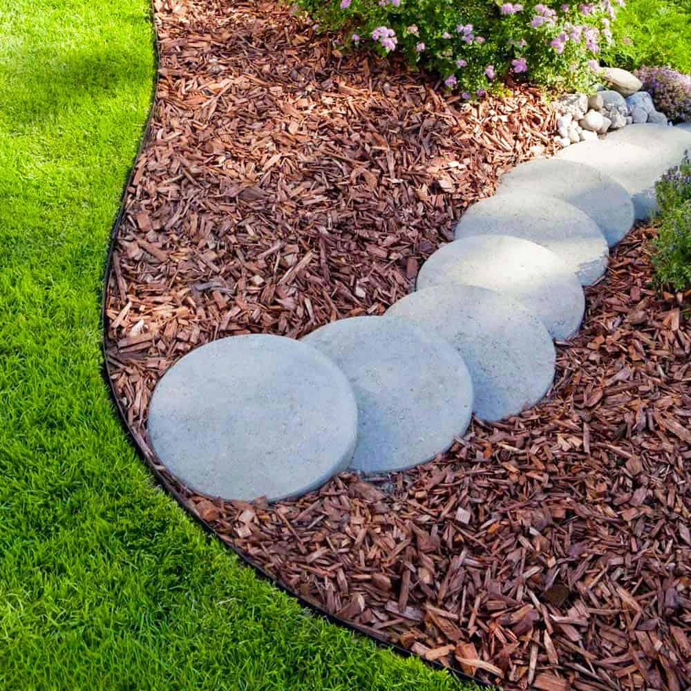 Clean Curved Pathway