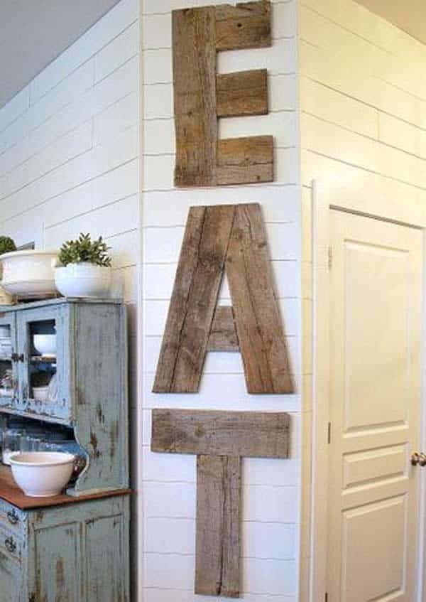 Enjoy Meals with a Rustic Barn Wood Kitchen Sign