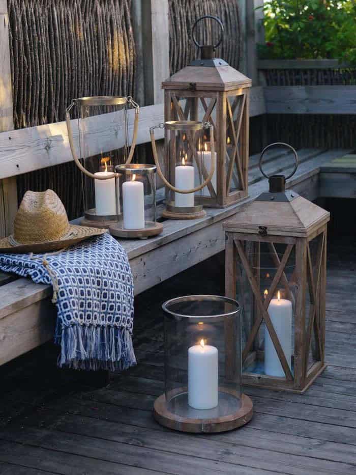 Muted Outdoor Light With Lanterns