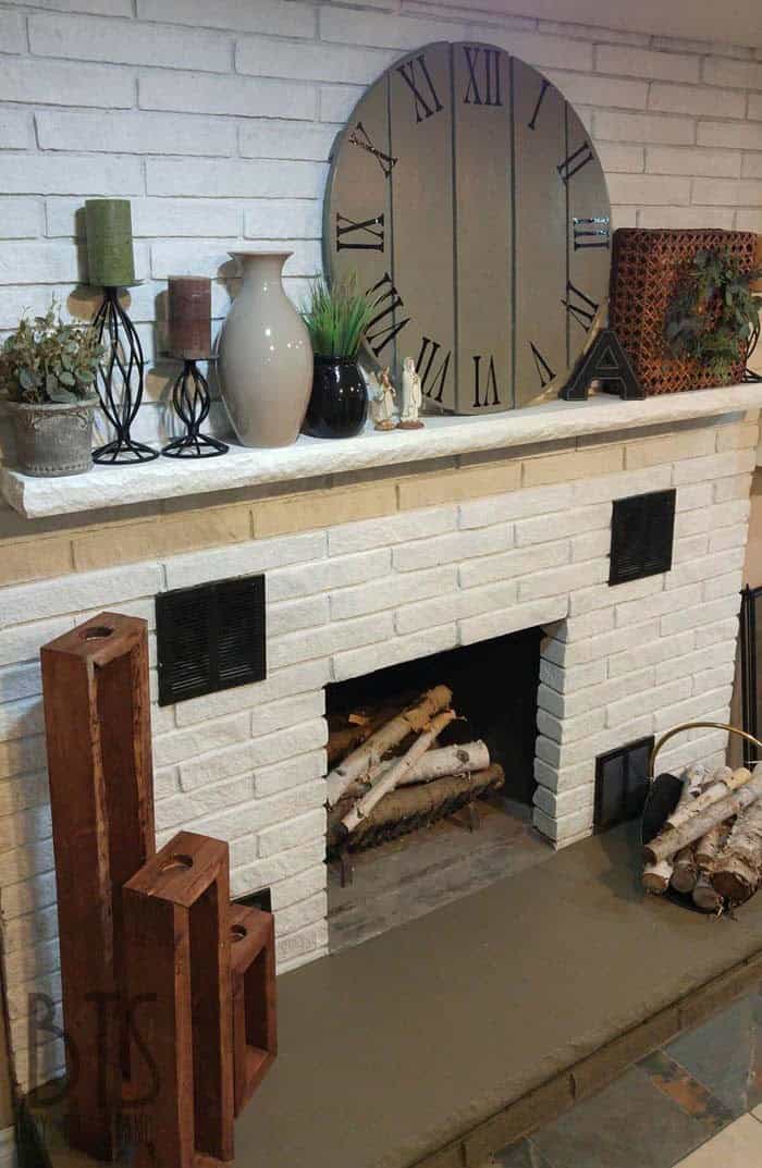 Style a Fireplace Mantel for a Cozy and Inviting Living Room