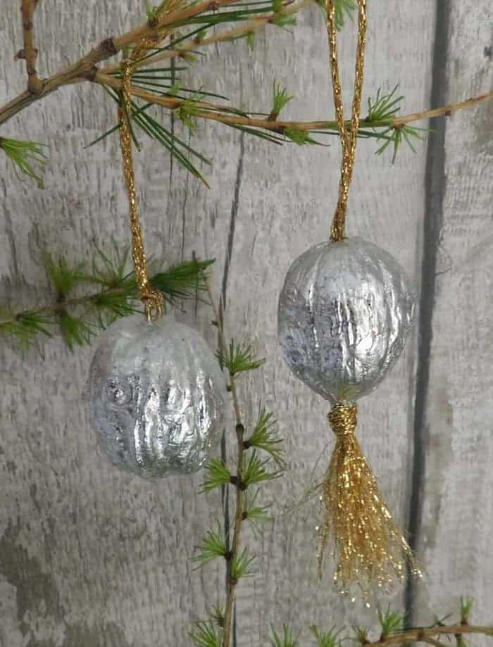 Hang these Metallic Foil Balls for a Touch of Vintage Style