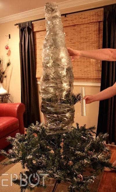 Wrap An Artificial Tree For Easy Storage