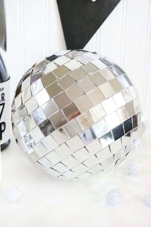 Recreate A NYE Ball Drop