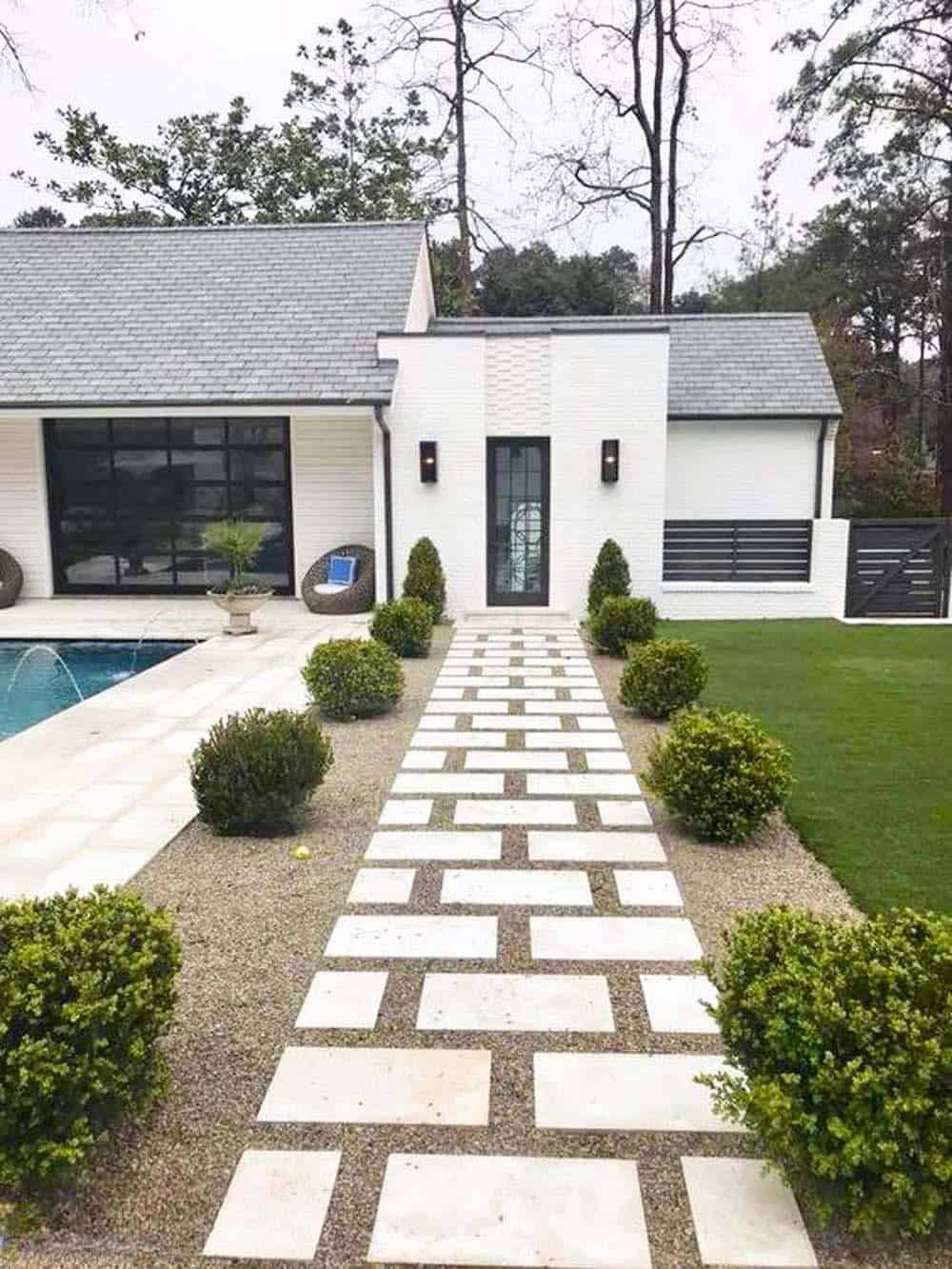 Modern Entrance Elegance