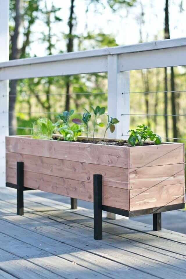 Make a Modern Planter Box with Wood and Paint