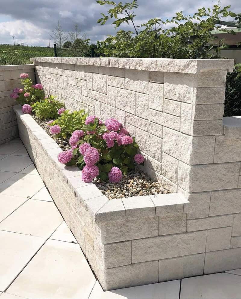 Garden Wall Beds