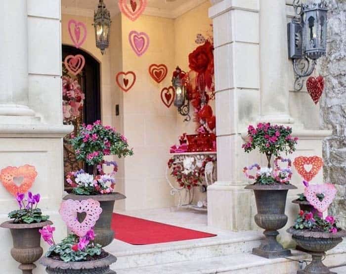 Give Your Porch a Makeover with Valentine’s Decorations