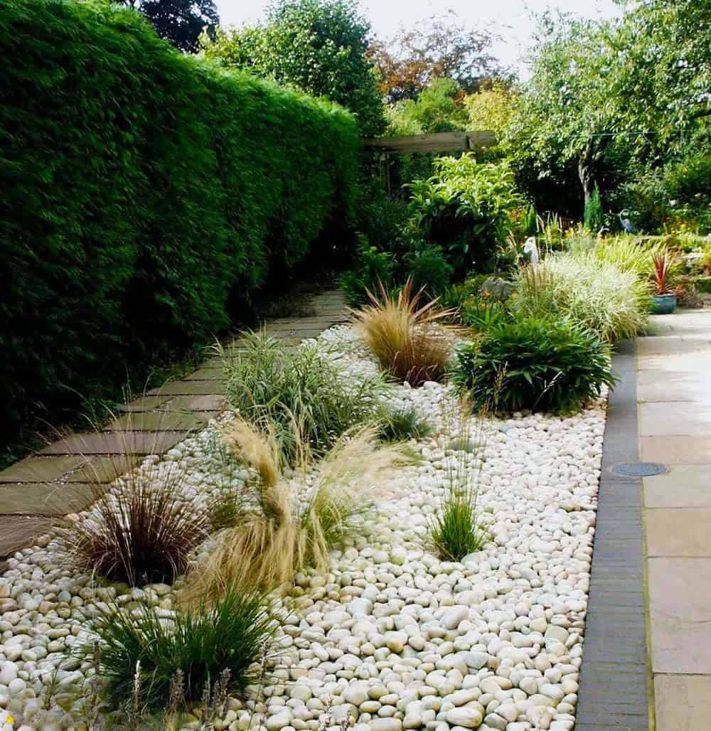 Pebbled Plant Haven