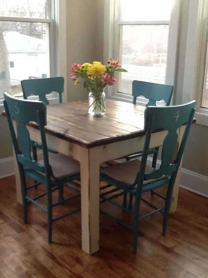 Create a Farmhouse Breakfast Nook with a Vase of Flowers