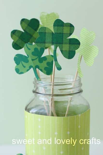 Adorn a Table with a Shamrock Mason Jar Centerpiece