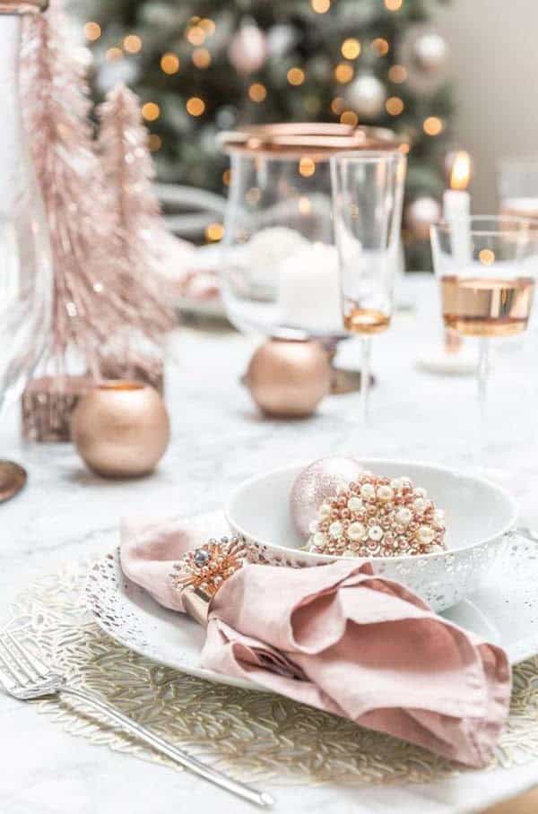 Enhance Your Tablescape with Elegant Rose Gold Decor