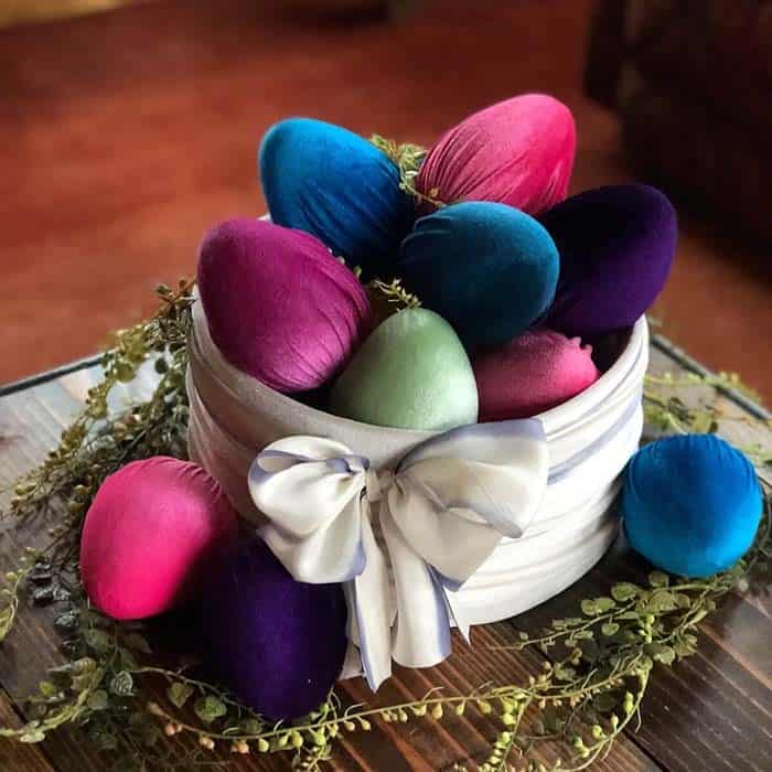 Velvety Soft Luxe Egg Display