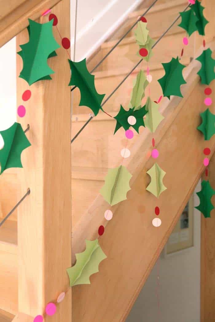 Sweet Paper Holly Leaves Garland