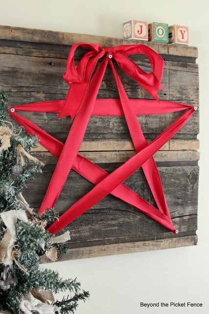 Create a Rustic Christmas Star with a Red Ribbon