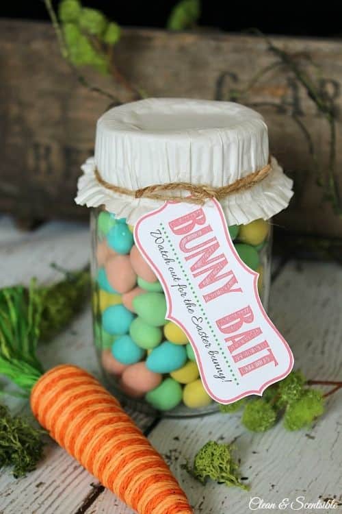 Simple and Elegant Easter Mason Jar Decoration