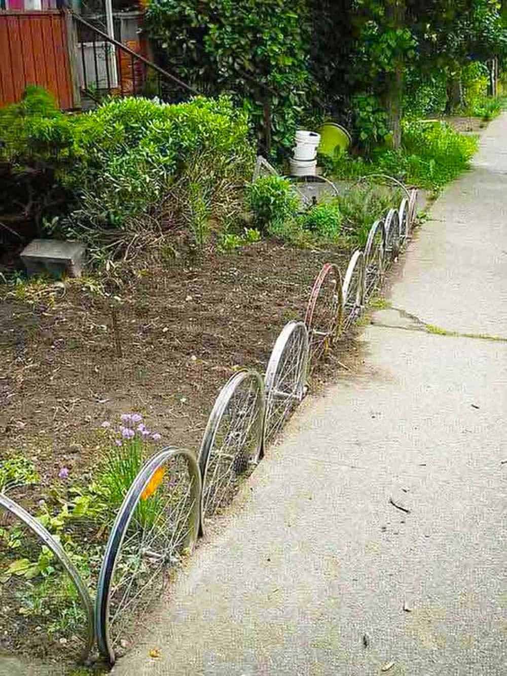 Bicycle Rim Garden Fence