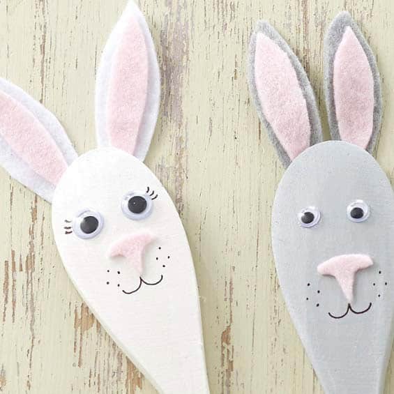 Make Fun Easter Puppets from Wooden Spoons