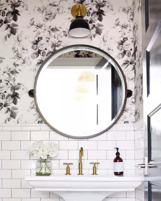 Complement A Bold Wallpaper Look