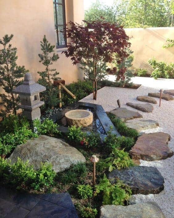 Try a Traditional Japanese Garden