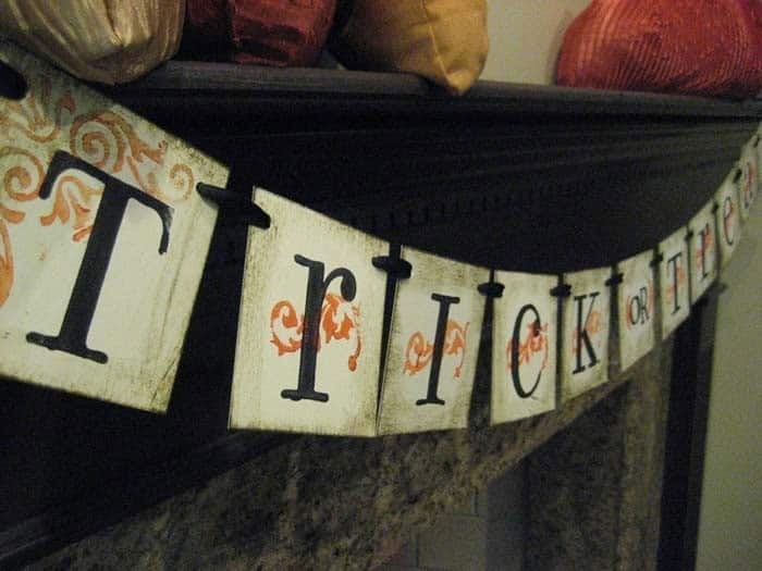 Deck the Halls with Trick-or-Treat Garland Sign