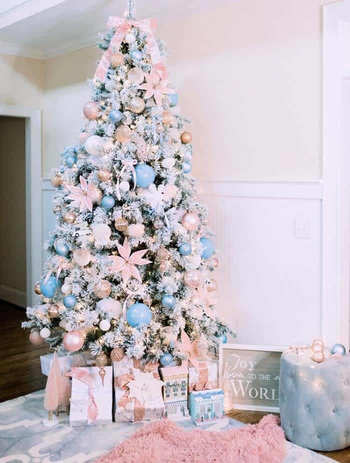 Combine Rose Gold and French Blue for a Suave Tree