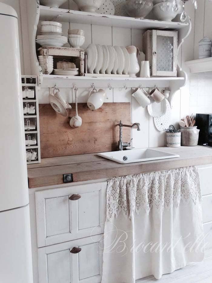 Charming Vintage Style Kitchen