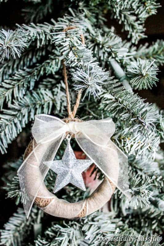 Twine Wreath With Glittering Star