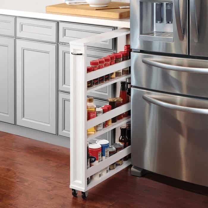 Roll-Out Pantry for Narrow Spaces