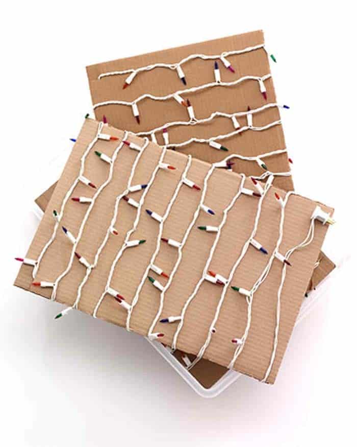 Keep Lights Untangled With Cardboard Sheets