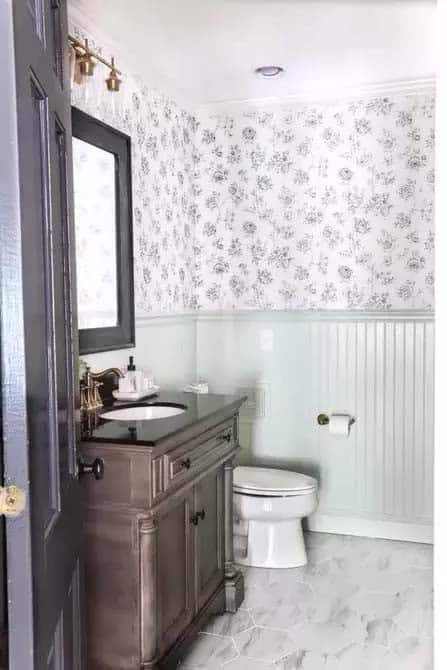 Add Interest To A Bathroom